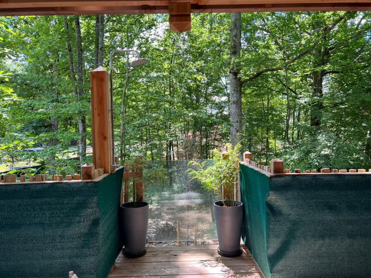 Charmante Cabane Dans Les Arbres Avec Jacuzzi Et Sauna Boismorand Exterior photo
